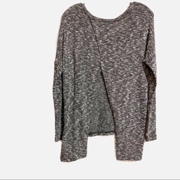 Vintage Havana Est. 1954 Gray Stretchy Split Back Top Blouse Sweater. - Picture 2 of 8